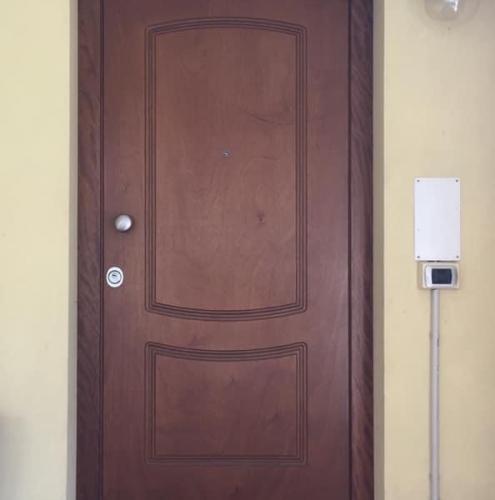 24 Vignali Simone Infissi-Style Porta blindata style legno