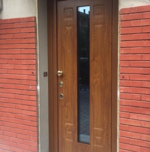 28 Vignali Simone Infissi-Style Porta blindata style legno