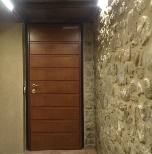 31 Vignali Simone Infissi-Style Porta blindata style legno