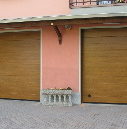 16 Vignali Simone Infissi-Style Portone per garage style legno