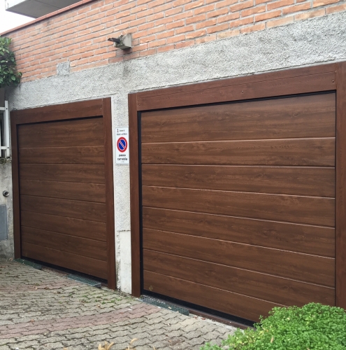 19 Vignali Simone Infissi-Style Portone per garage style legno