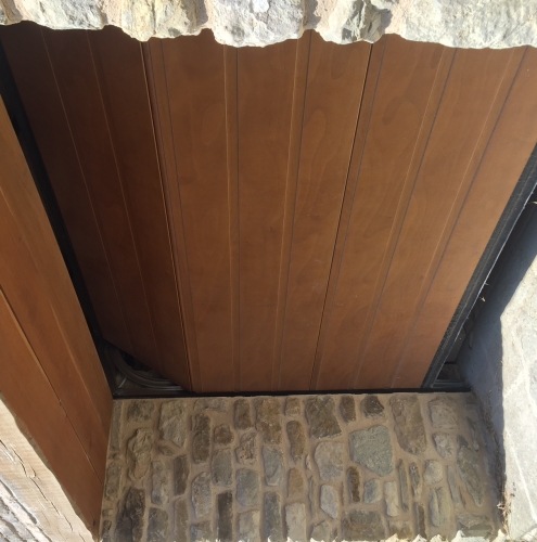 27 Vignali Simone Infissi-Style Portone per garage style legno