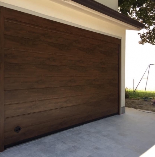 36 Vignali Simone Infissi-Style Portone per garage style legno