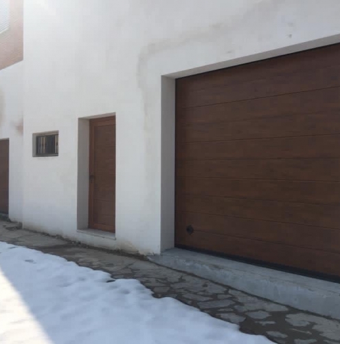 41 Vignali Simone Infissi-Style Portone per garage style legno