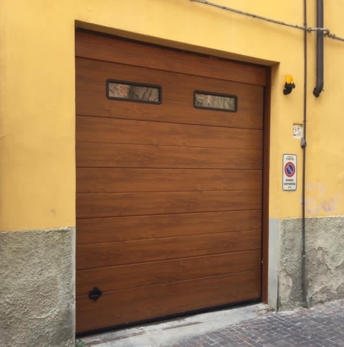 45 Vignali Simone Infissi-Style Portone per garage style legno