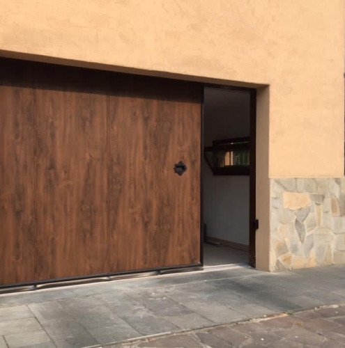 46 Vignali Simone Infissi-Style Portone per garage style legno