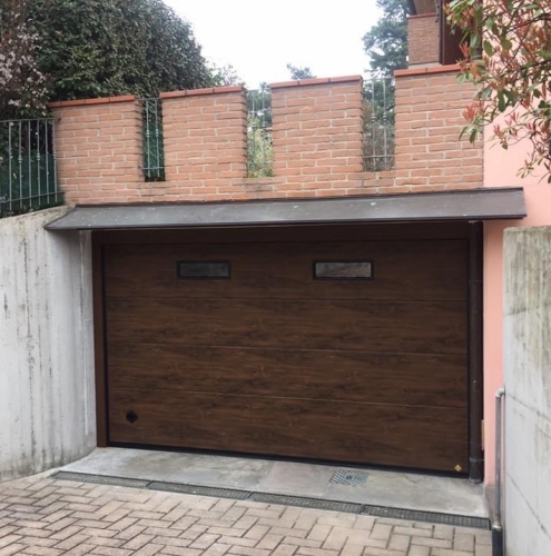 47 Vignali Simone Infissi-Style Portone per garage style legno