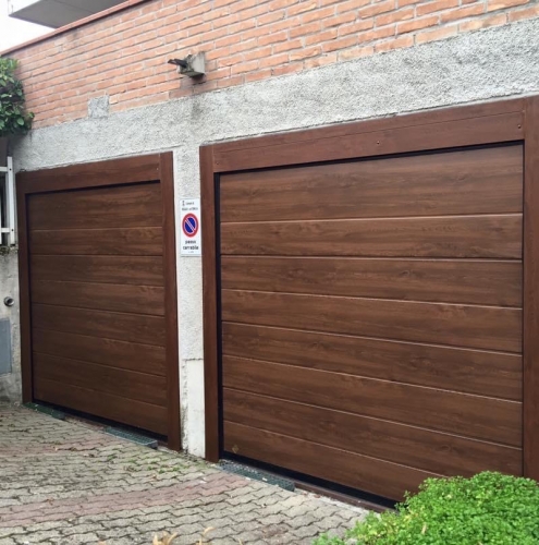 54 Vignali Simone Infissi-Style Portone per garage style legno