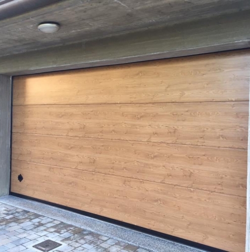 59 Vignali Simone Infissi-Style Portone per garage style legno