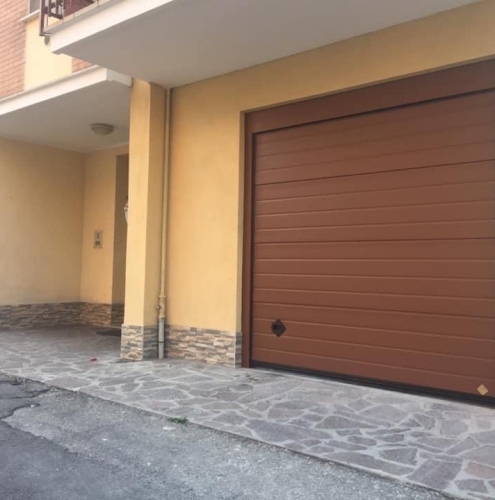 45 Vignali Simone Infissi-Style Portone per garage style personalizzato