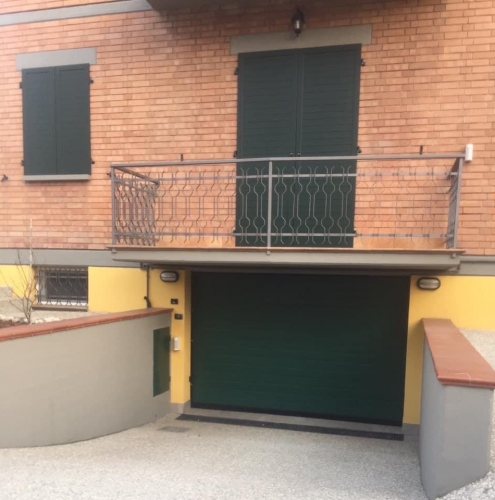 84 Vignali Simone Infissi-Style Portone per garage style personalizzato