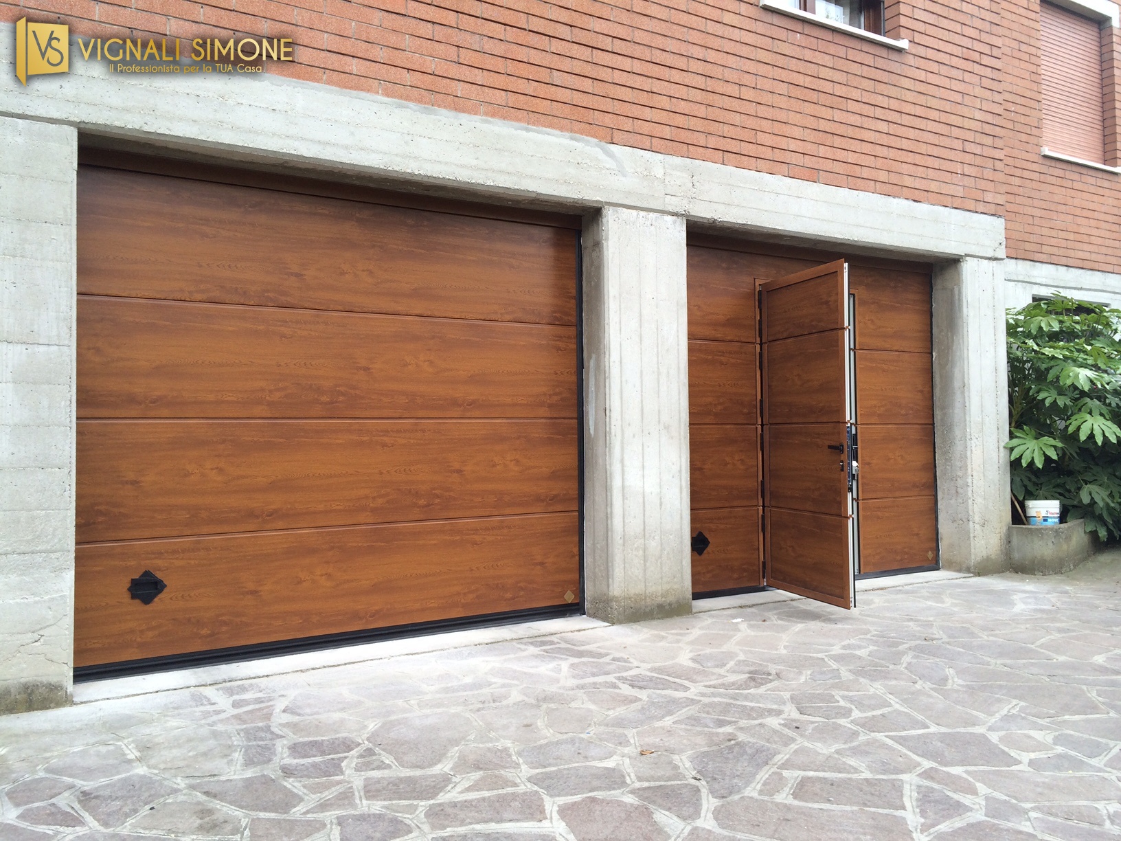 12 Vignali Simone Infissi-Style Portone per garage style legno