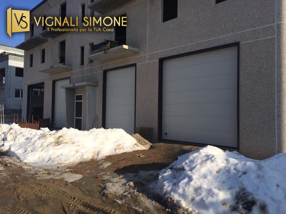 40 Vignali Simone Infissi-Style Portone per garage style personalizzato