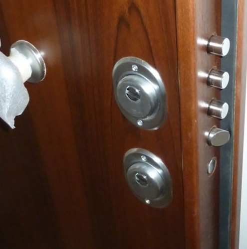 19 Vignali Simone Infissi-Style particolare Porta blindata 